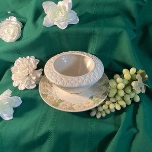 Gravy Boat Floral Metlox Poppy Trail Sculptured Daisy